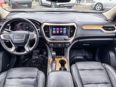 Used 2017 GMC Acadia Denali w/ Technology Package FWD image 14
