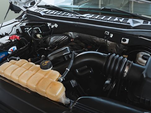 Used 2019 Ford F150 XLT w/ Equipment Group 302A Luxury RWD image 26