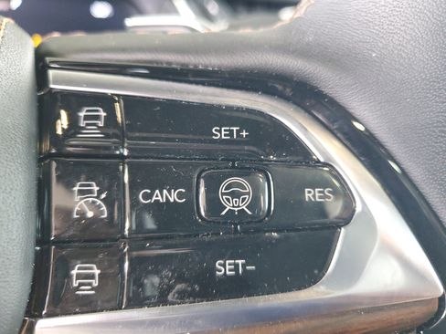 Certified 2024 Jeep Grand Cherokee L Summit w/ High Altitude Package AWD/4WD image 24