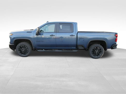 New 2026 Chevrolet Silverado 3500 LT w/ Trail Boss Package AWD/4WD image 2