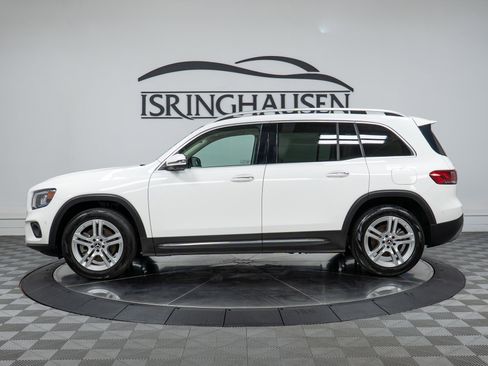 Certified 2021 Mercedes-Benz GLB 250 4MATIC w/ Premium Package image 8