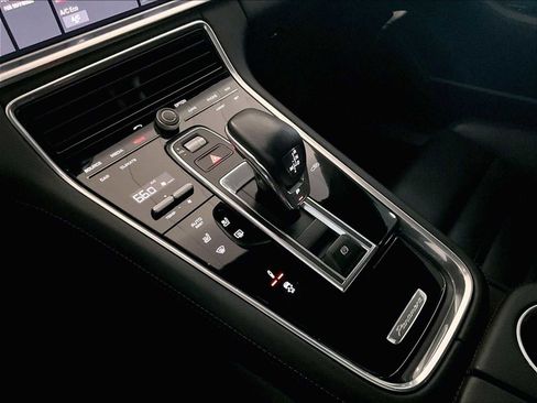 Used 2020 Porsche Panamera GTS w/ Assistance Package image 20