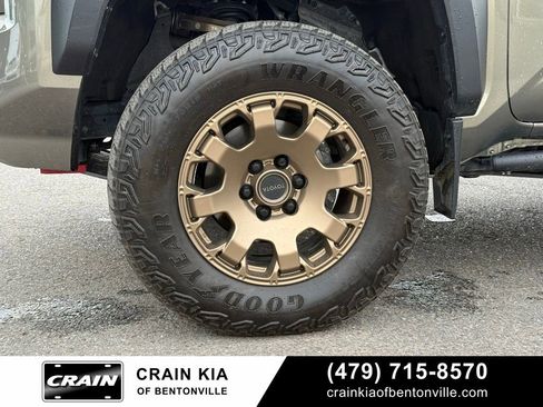 Used 2025 Toyota Tacoma 4x4 Double Cab Hybrid w/ Tow Tech Package image 33