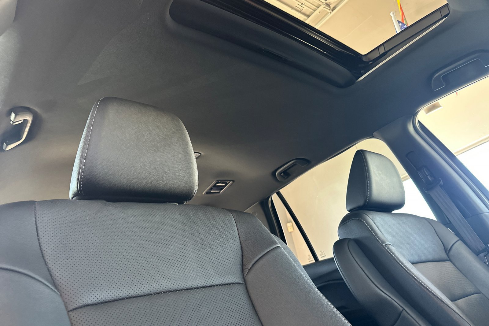 Used 2023 Honda Passport EX-L image 18