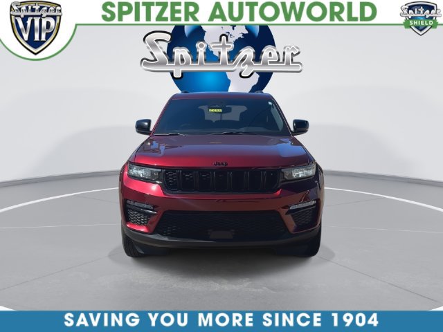 Used 2024 Jeep Grand Cherokee Altitude AWD/4WD image 9