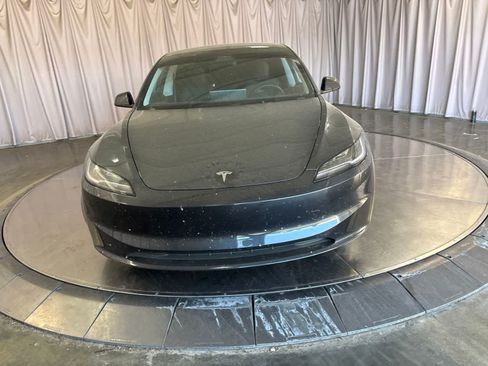 Used 2024 Tesla Model 3 Standard Range RWD image 2