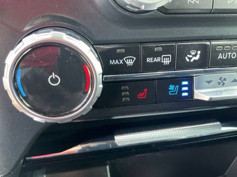 Used 2023 Ford F150 Lariat AWD/4WD image 21