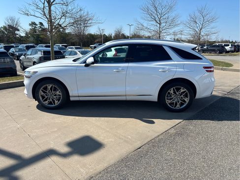 Used 2025 Genesis GV70 2.5T AWD/4WD image 22