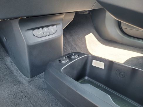 Used 2025 Kia EV6 Wind RWD image 19