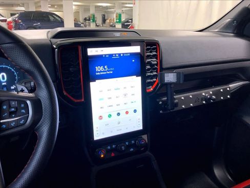 Used 2025 Ford Ranger Raptor image 7