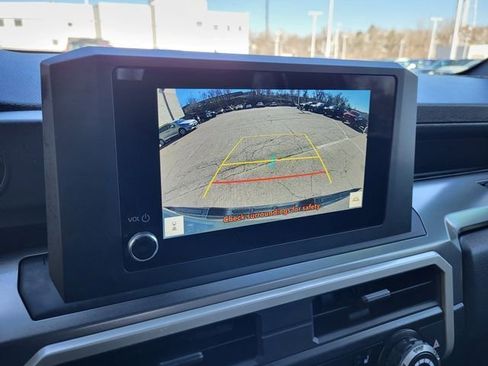 Used 2025 Toyota Tacoma SR5 image 17