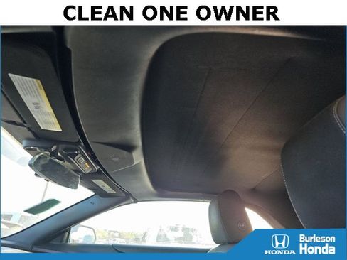 Used 2020 Chevrolet Camaro LT image 2