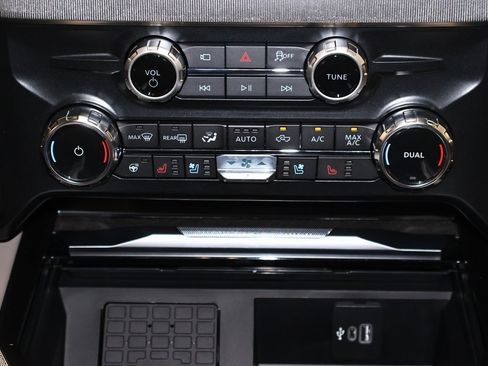 New 2026 Ford F350 Platinum w/ Platinum Plus Package image 35