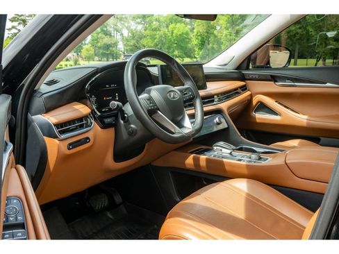 Used 2023 INFINITI QX60 Sensory w/ Cargo Package AWD/4WD image 11