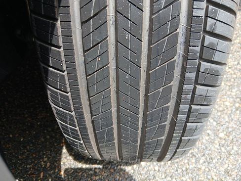 New 2025 Volkswagen Taos S image 26