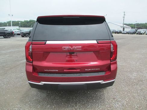 New 2026 GMC Yukon Elevation w/ Elevation Premium Package AWD/4WD image 5