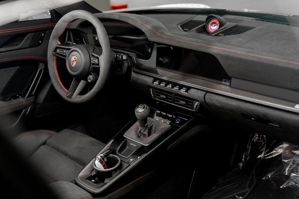 Used 2026 Porsche 911 GT3 RWD image 14