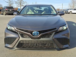Used 2022 Toyota Camry SE video 2