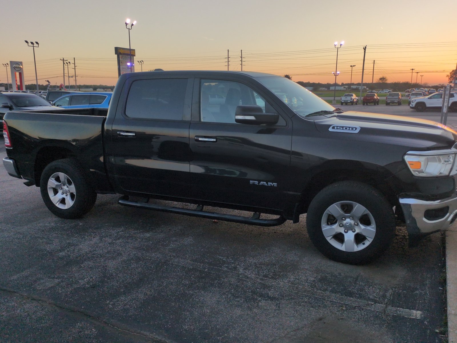 Used 2019 RAM 1500 Big Horn AWD/4WD image 4