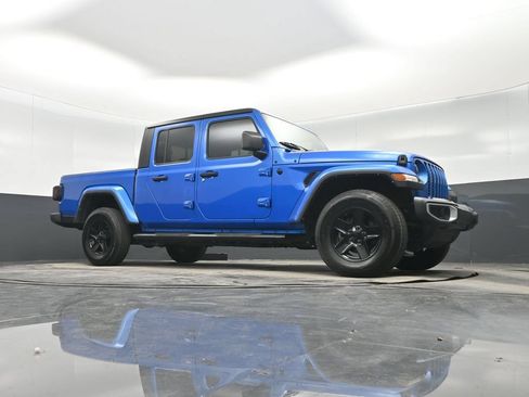 Used 2021 Jeep Gladiator Sport AWD/4WD image 40