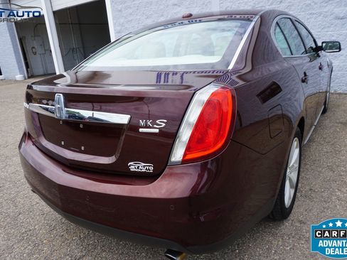 Used 2010 Lincoln MKS AWD image 11