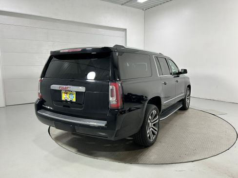 Used 2020 GMC Yukon XL Denali w/ Open Road Package AWD/4WD image 43