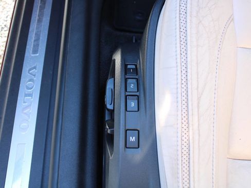 Used 2013 Volvo C70 T5 w/ Climate Pkg image 27