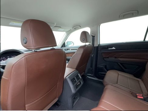 Used 2023 Volkswagen Atlas SE FWD image 23