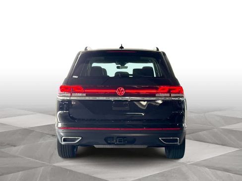 Used 2026 Volkswagen Atlas SE FWD image 7