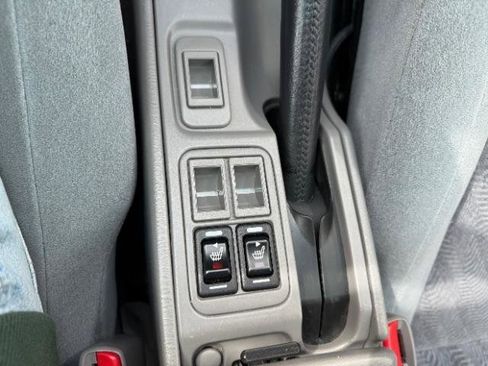 Used 2001 Subaru Forester S image 27