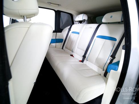 Certified 2023 Rolls-Royce Cullinan w/ Cullinan Package AWD/4WD image 18