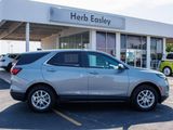 Used 2024 Chevrolet Equinox LT image 2