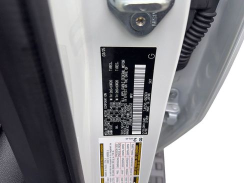 Used 2025 Toyota Land Cruiser w/ Premium Package image 94