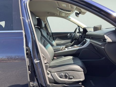 Used 2024 Genesis GV80 2.5T AWD/4WD image 12