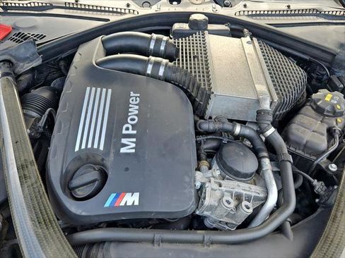 Used 2017 BMW M4 Coupe RWD image 29