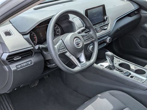 Certified 2022 Nissan Altima 2.5 SV AWD/4WD image 14