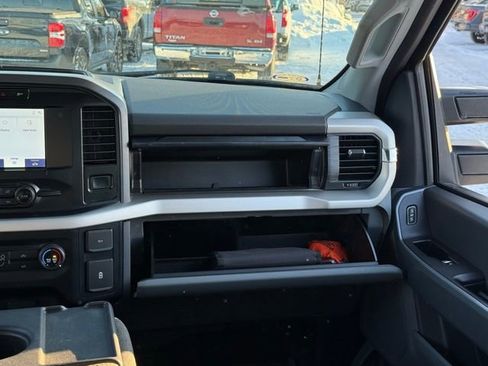 Used 2021 Ford F150 XLT w/ XTR Package image 24