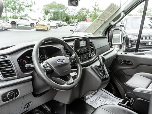Used 2022 Ford Transit 350 DRW RWD image 7