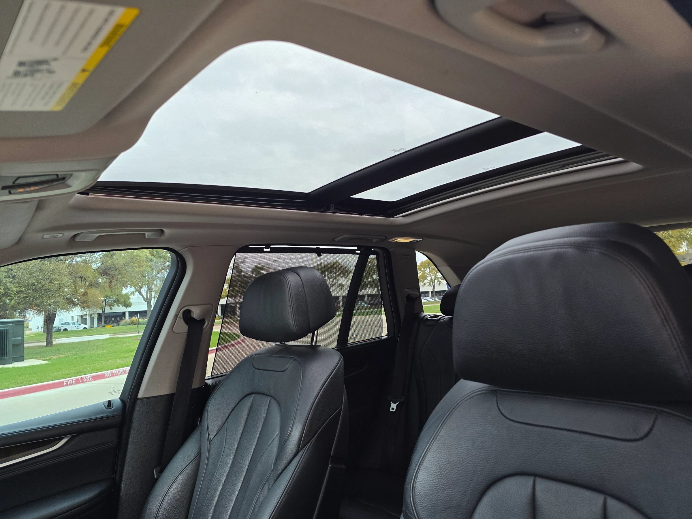 Used 2015 BMW X5 xDrive50i AWD/4WD image 46