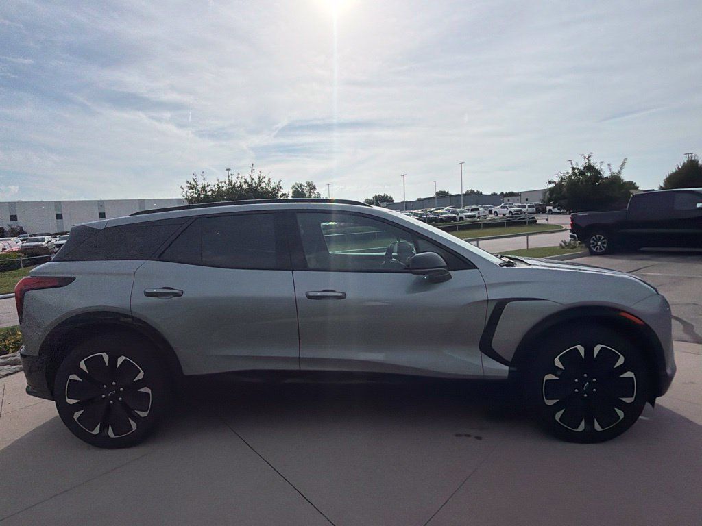Used 2024 Chevrolet Blazer EV RS AWD/4WD image 14