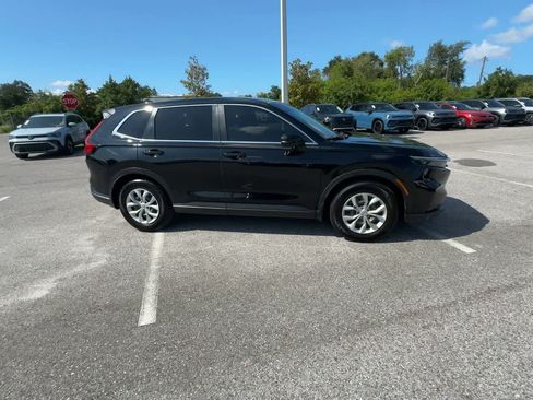 Used 2025 Honda CR-V LX image 9