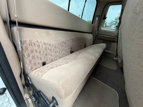 Used 1999 Ford F250 XLT image 18