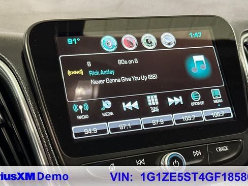 Used 2016 Chevrolet Malibu LT FWD image 28