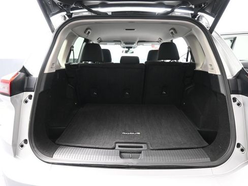 Used 2025 Nissan Rogue SV AWD/4WD image 22