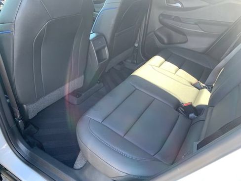 Used 2026 Buick Envista Sport Touring w/ Convenience I Package FWD image 11