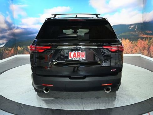 Used 2023 Chevrolet Traverse RS image 7
