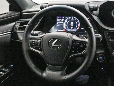 Used 2025 Lexus ES 350 w/ Premium Package FWD image 16