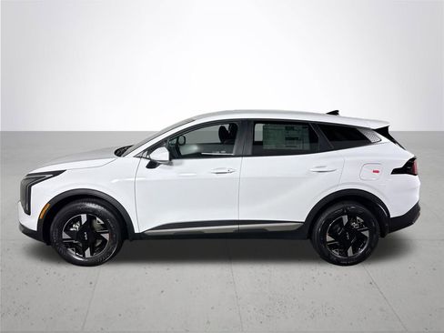 New 2026 Kia Sportage LX image 9