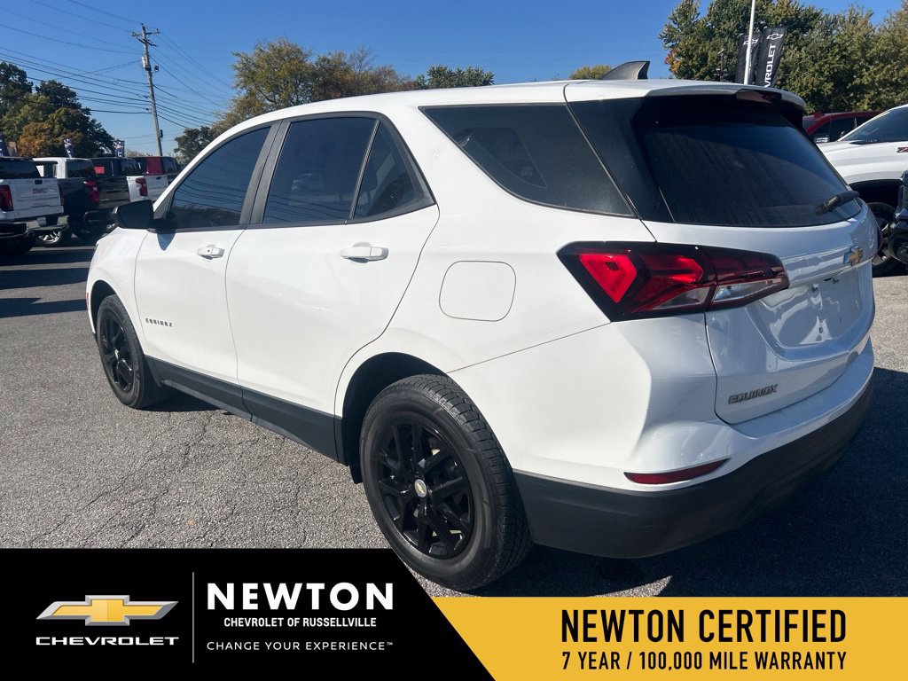 Used 2022 Chevrolet Equinox LS AWD/4WD image 12
