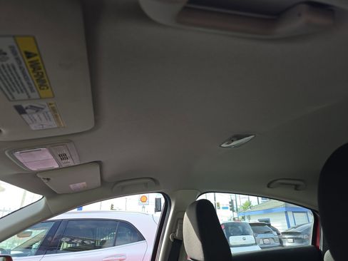 Used 2017 Honda HR-V LX image 13